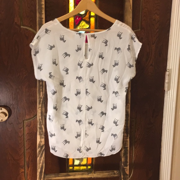 Persaya Top - Picture 6 of 6